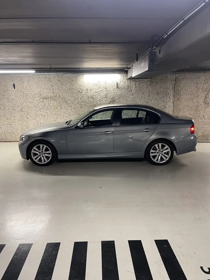BMW 325 325i 218ch Confort - 2
