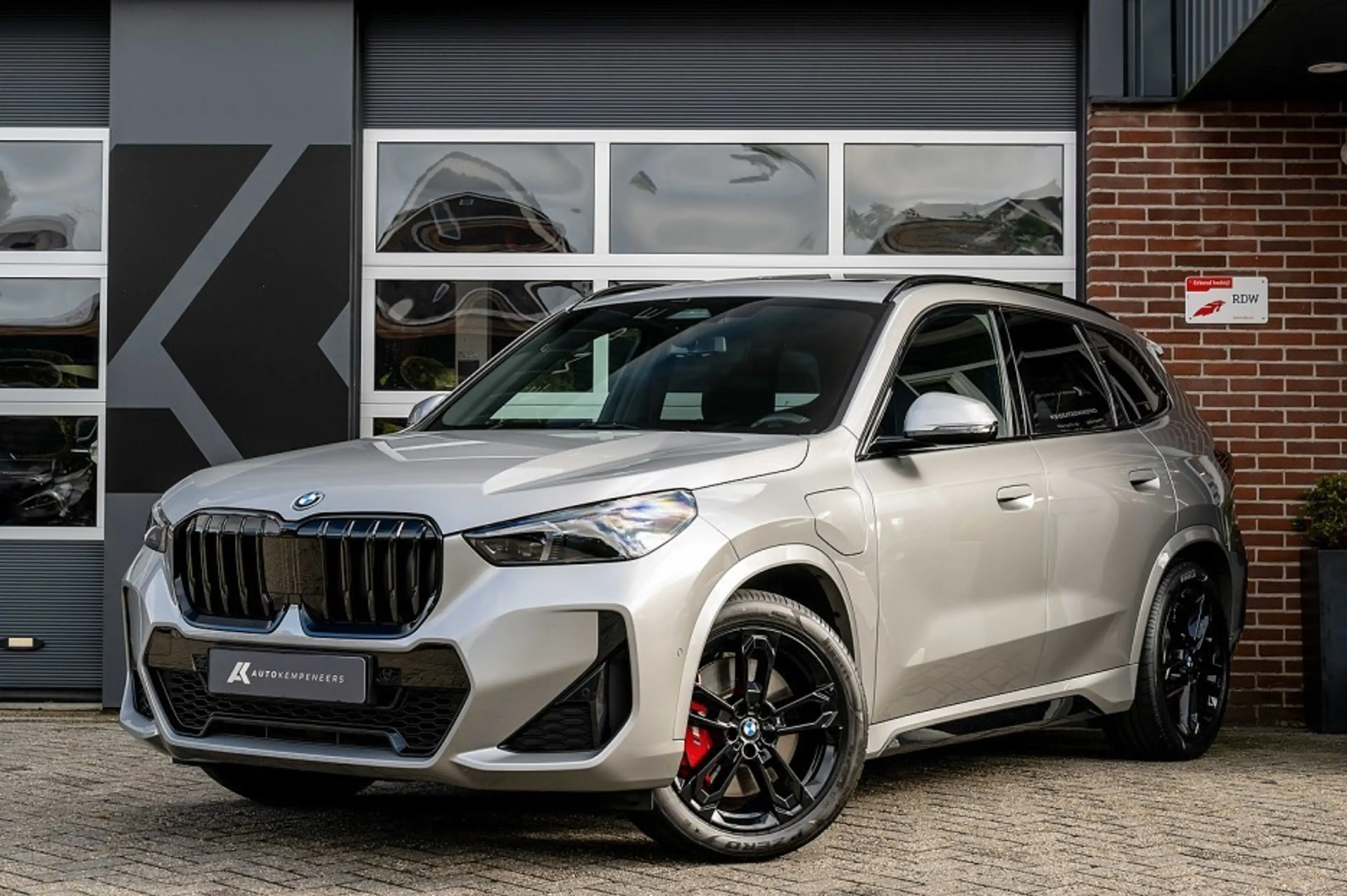 BMW X1 30e xDrive M Sport Pro | Panorama | Trekhaak | ACC