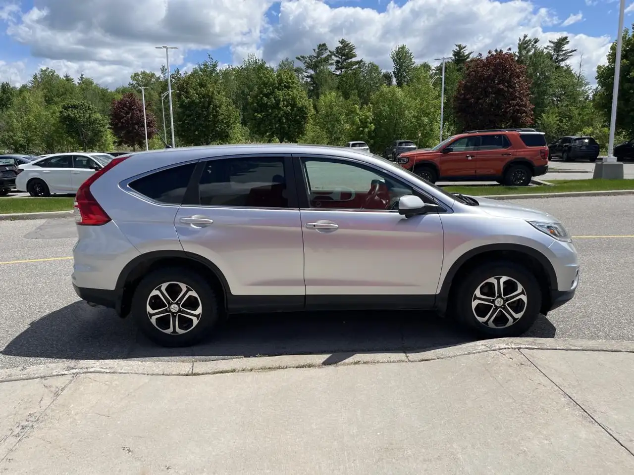 Honda CR-V photo Honda CR-V