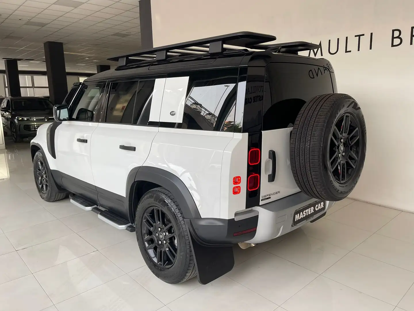 Land Rover Defender 110 2.0d sd4 S awd 240cv 7posti auto Bianco - 2