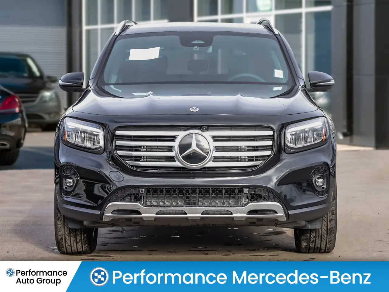 Mercedes-Benz GLB снимка Mercedes-Benz GLB