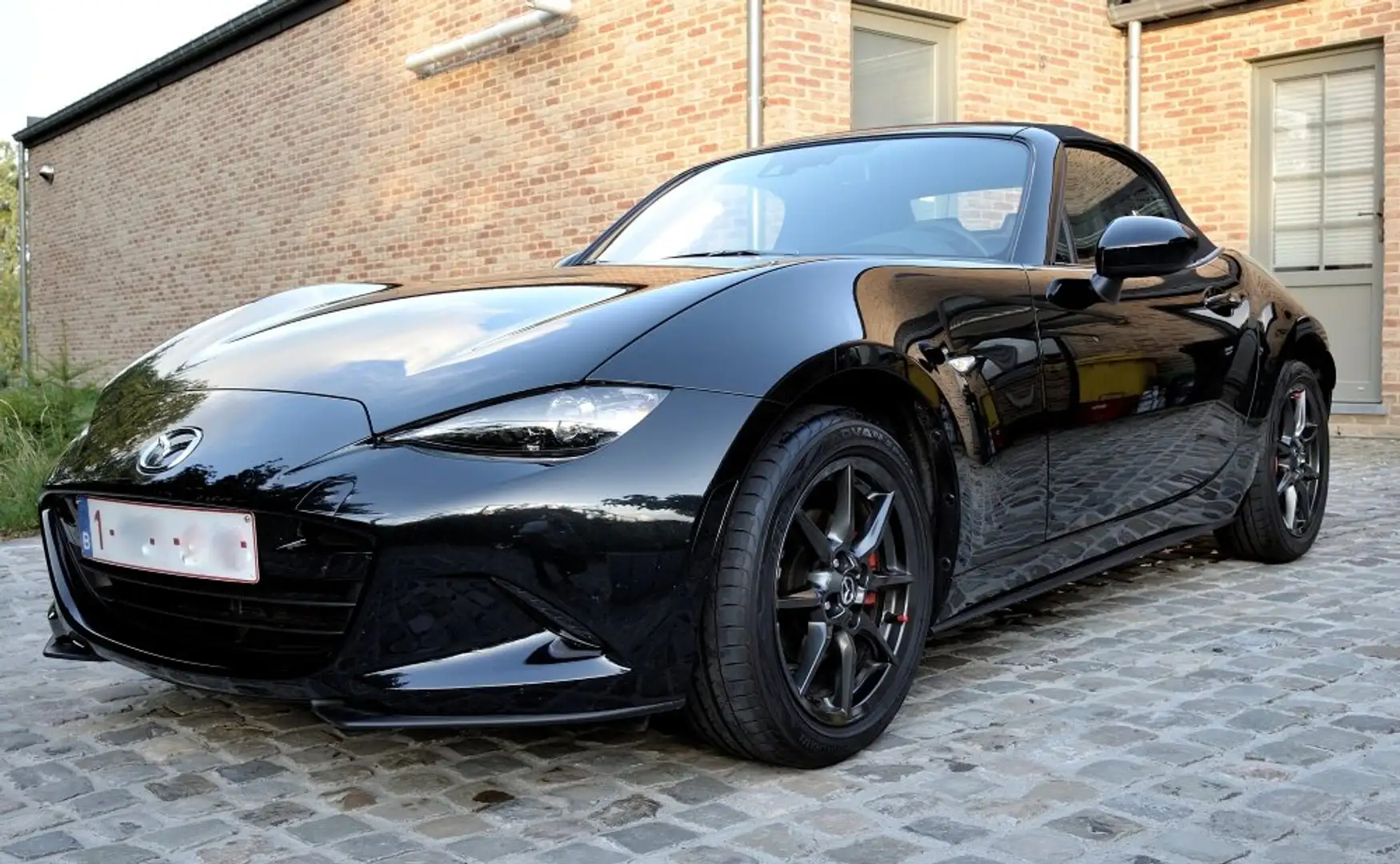 Mazda MX-5 MX-5 1.5i Skyactiv-G Skycruise Noir - 1