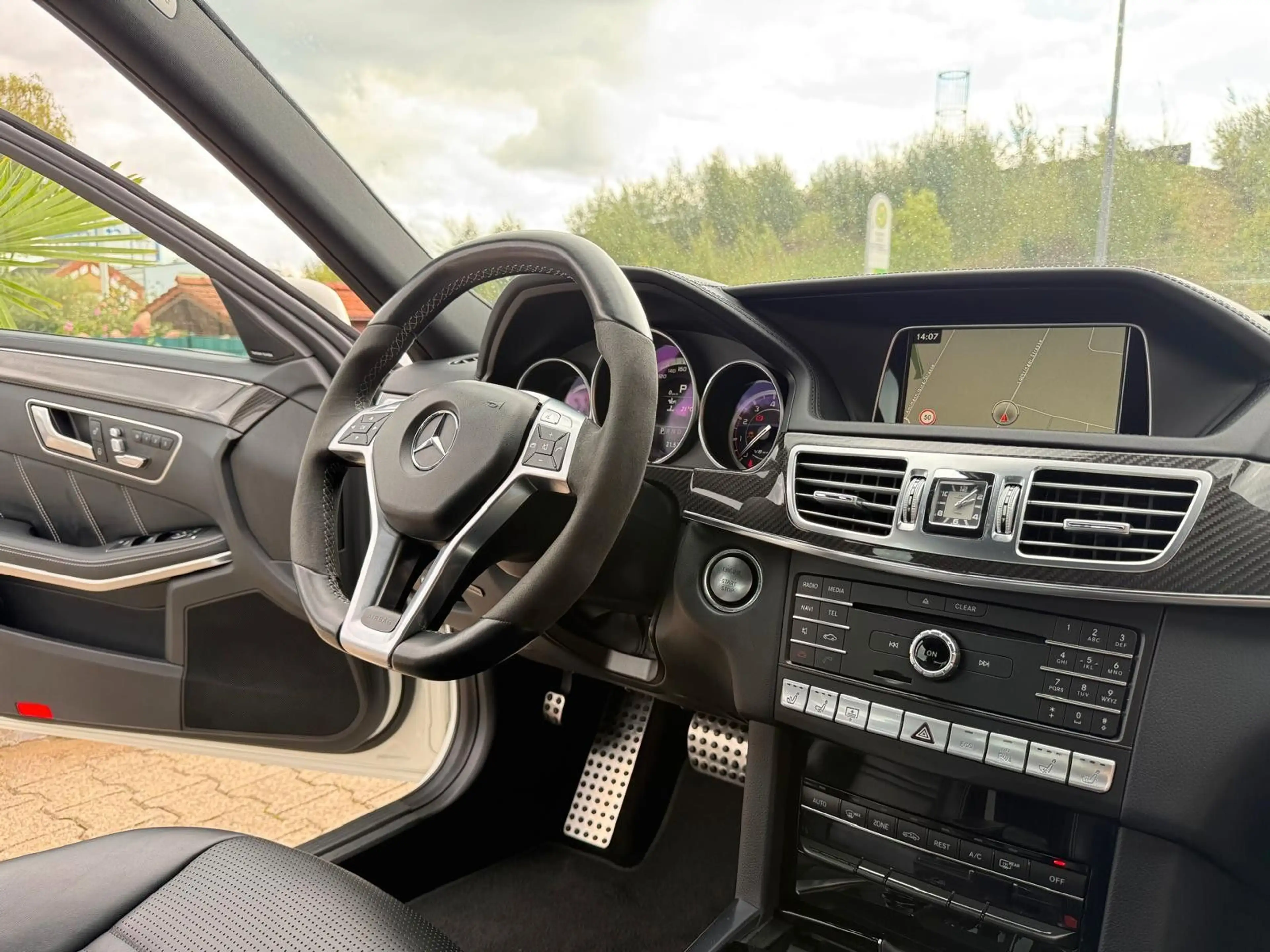 Mercedes-Benz E 63 AMG E 63 S AMG E Limousine 4Matic *RENNTECH*Keramik* — photo 13