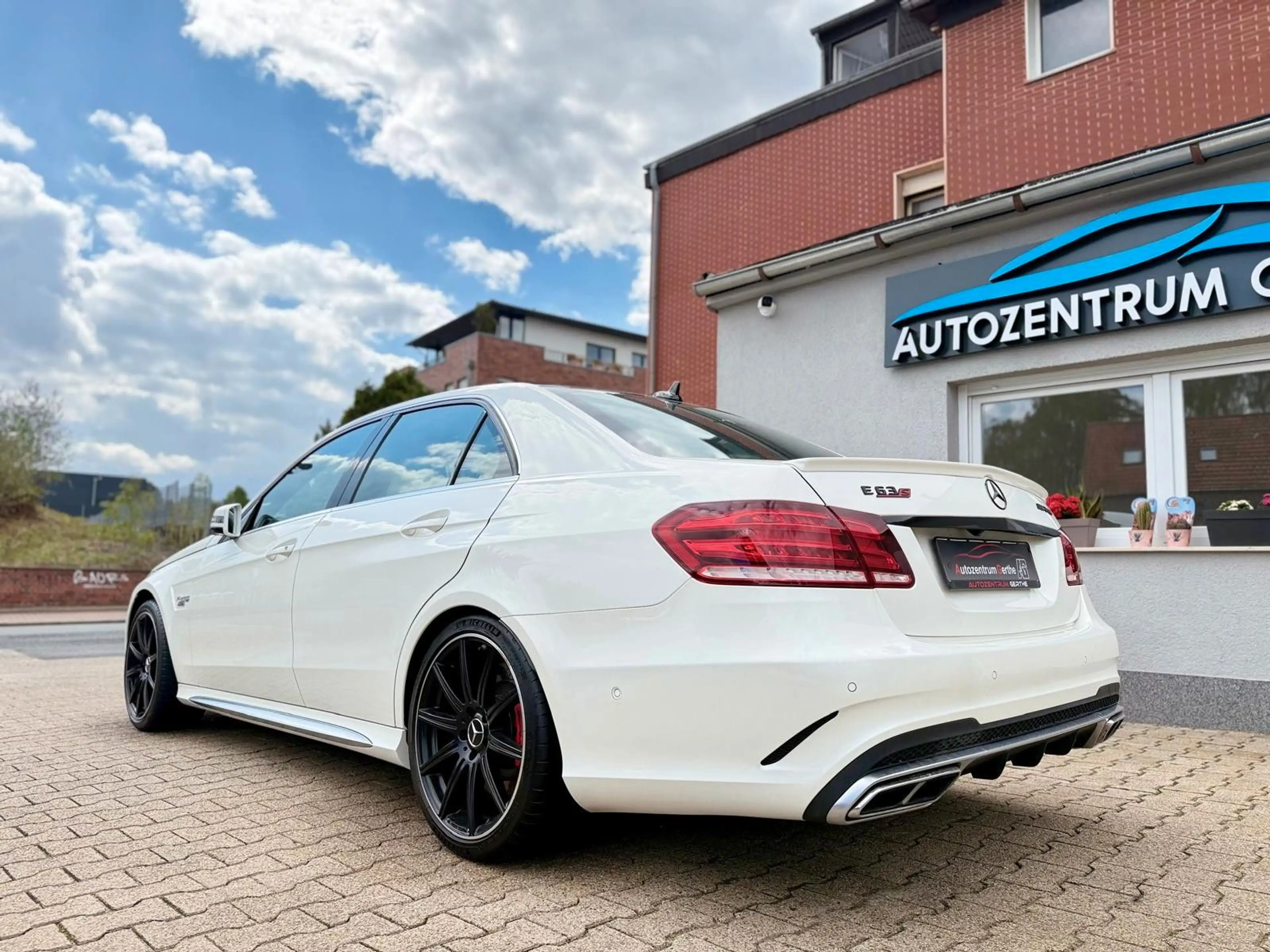 Mercedes-Benz E 63 AMG E 63 S AMG E Limousine 4Matic *RENNTECH*Keramik* — photo 8