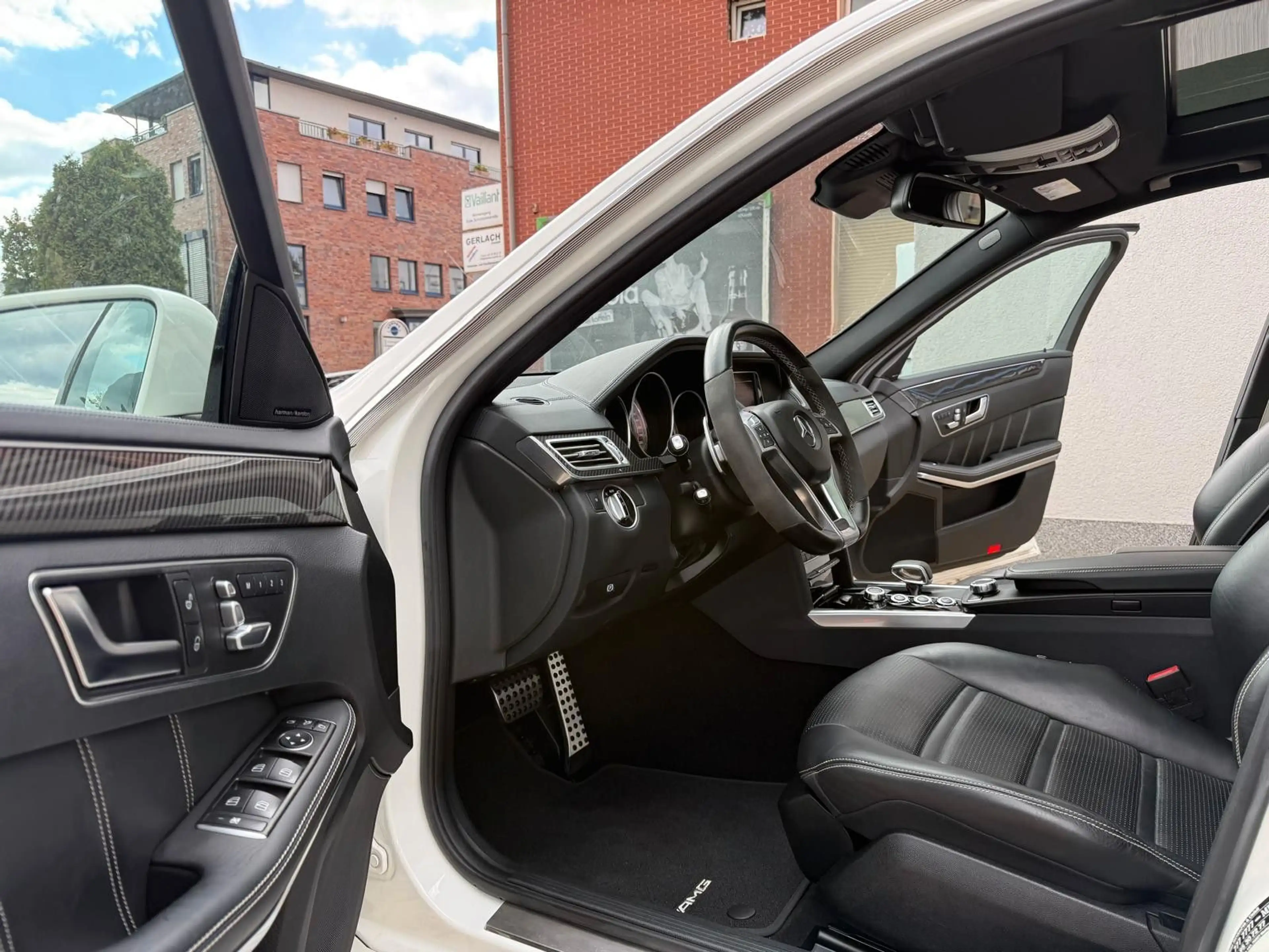 Mercedes-Benz E 63 AMG E 63 S AMG E Limousine 4Matic *RENNTECH*Keramik* — photo 14