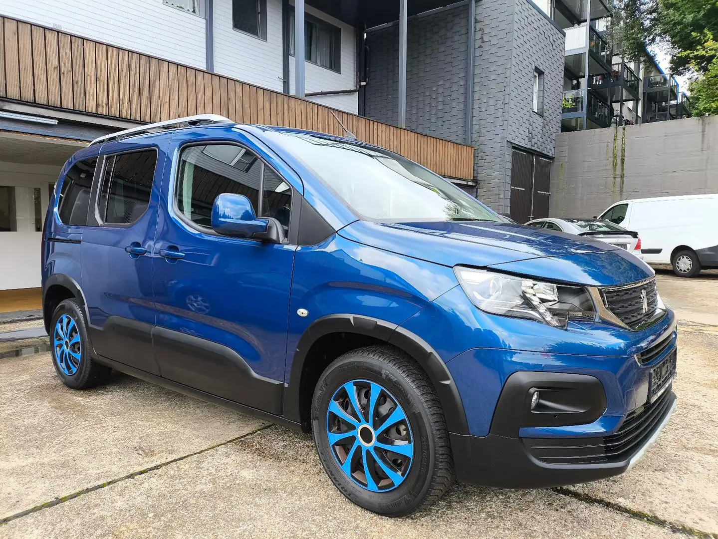 Peugeot Rifter Allure Pack L1 HDI 130 AHK 1500*Garantie* Bleu - 2