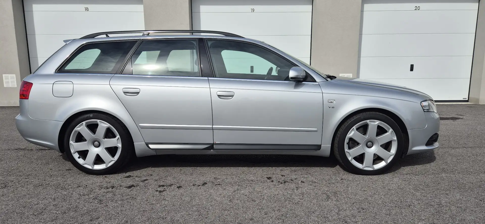 Audi S4 Avant 4,2 V8 quattro Tiptronic - 1