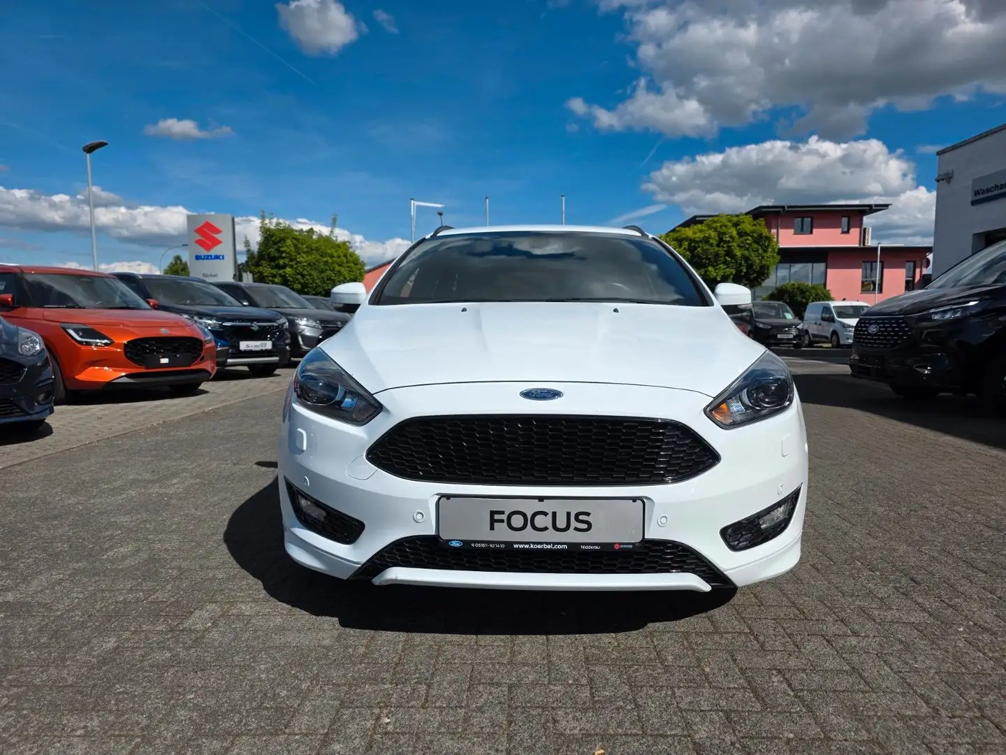 Ford Focus Turnier 1.5 ST-Line*Bi-Xenon*Navi*Parkass* Blanc - 2