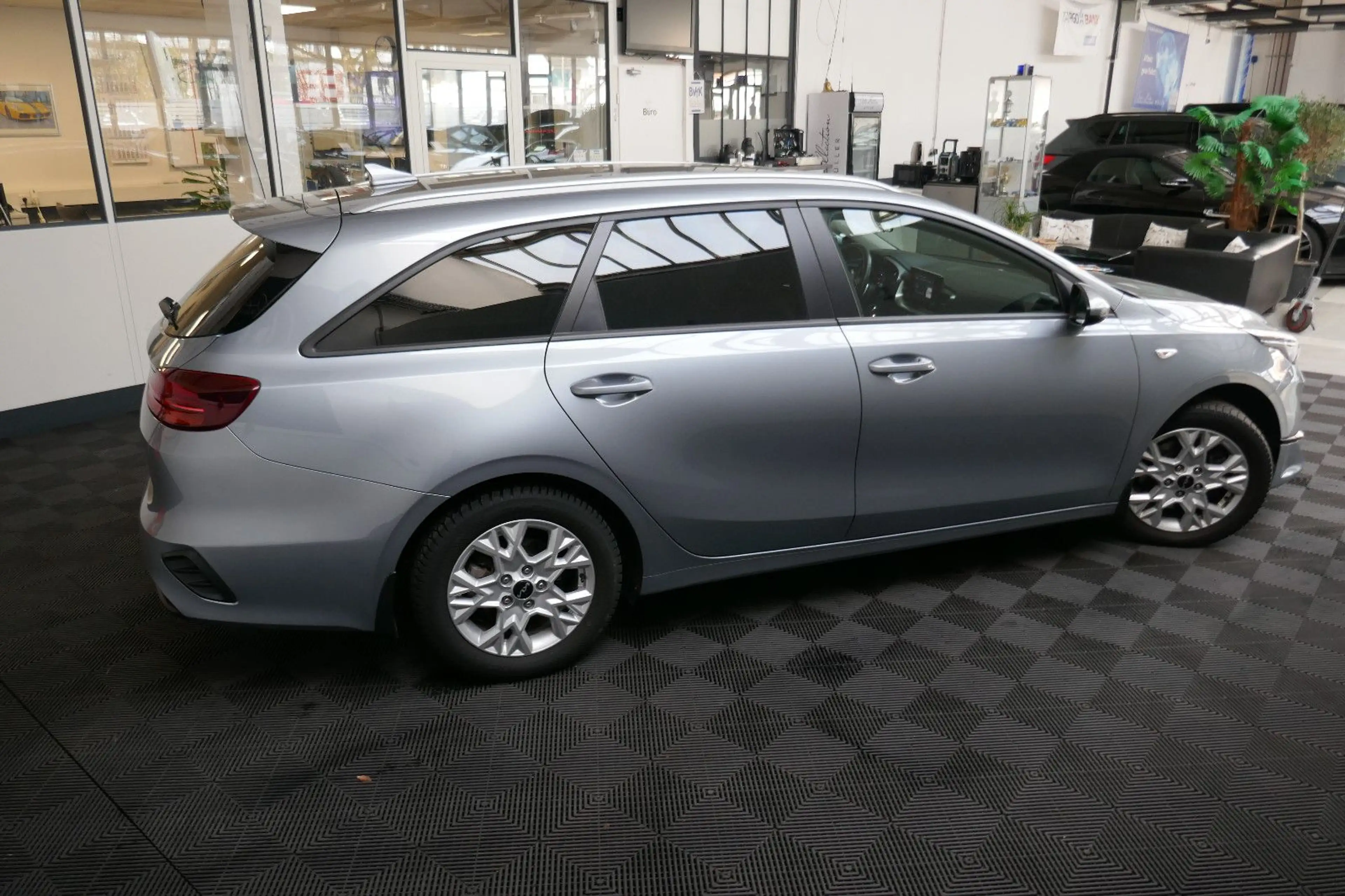 Kia Ceed SW / cee'd SW *2.Hand*Klima*Kamera*AHK*Alu* — photo 4