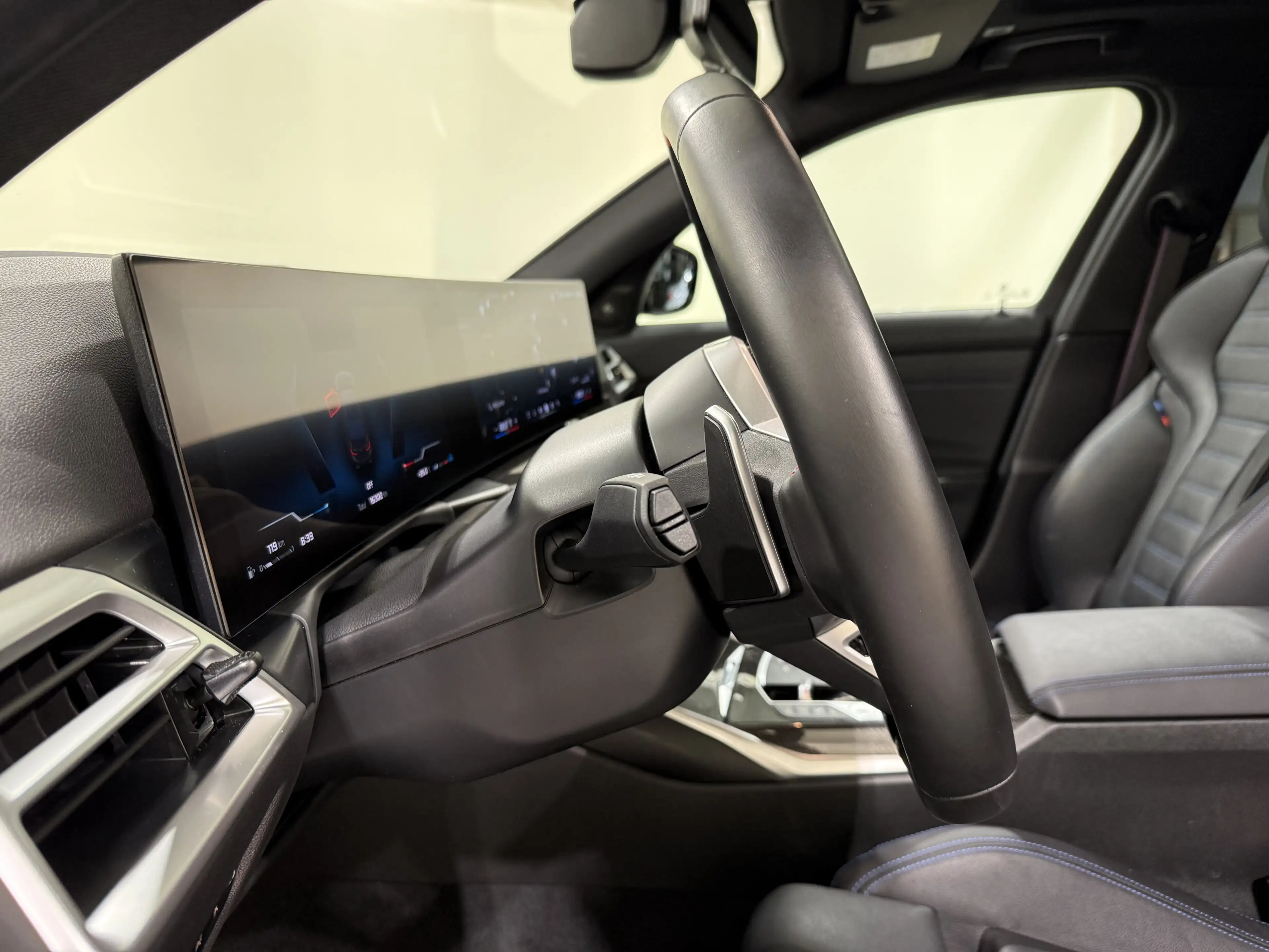 BMW 340 M340i xDrive Limousine Pro M-Sitze AHK ACC 360 — photo 14