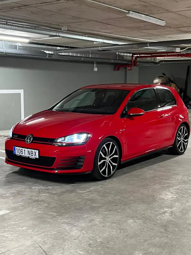 Volkswagen Golf GTI 2.0 TSI Performance 230 Rojo - 2