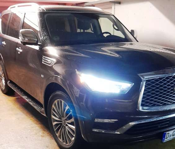 Imagine Infiniti QX80 Infiniti QX80 ProActive Ultra-luxuriösen Voll