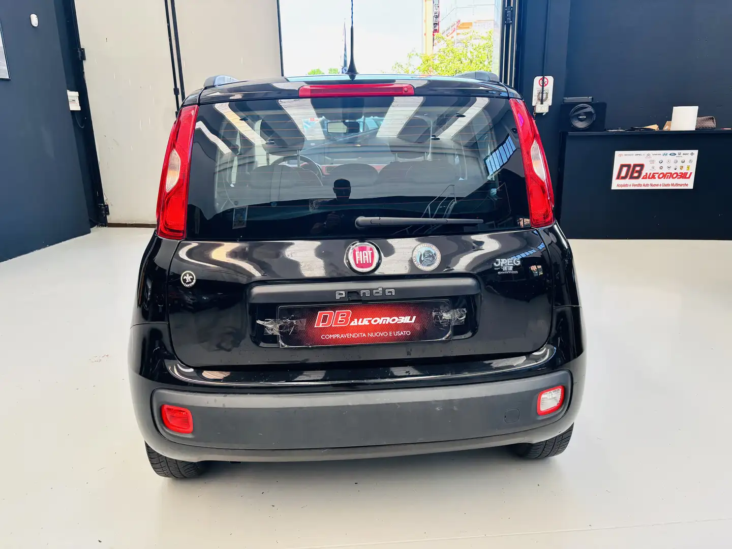 Fiat Panda Panda 1.2 Lounge 69cv E6 Negro - 2
