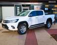 Toyota Hilux double cab 2.4 d4d 150ch legende sport rc19 4x4 bva 5 pl 1er main attelage protection rival Blanc - thumbnail 25