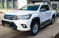 Toyota Hilux double cab 2.4 d4d 150ch legende sport rc19 4x4 bva 5 pl 1er main attelage protection rival Blanc - thumbnail 27
