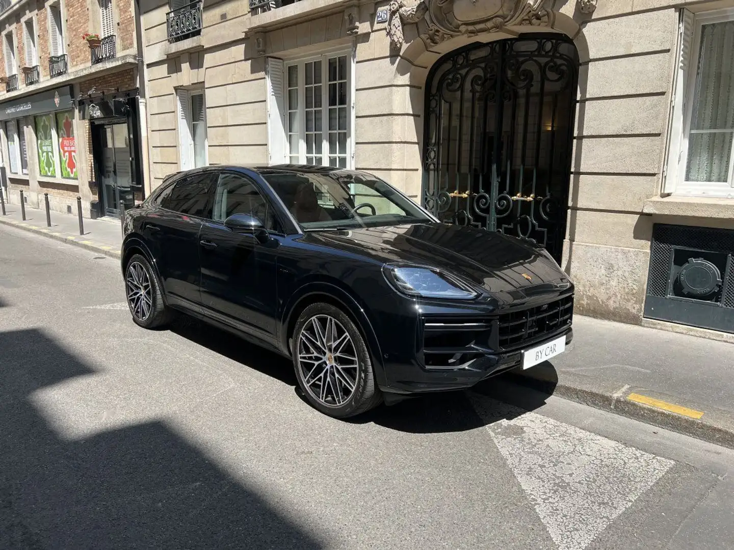 Porsche Cayenne III (2) COUPE 4.0 V8 E-HYBRID 739 TURBO Schwarz - 1