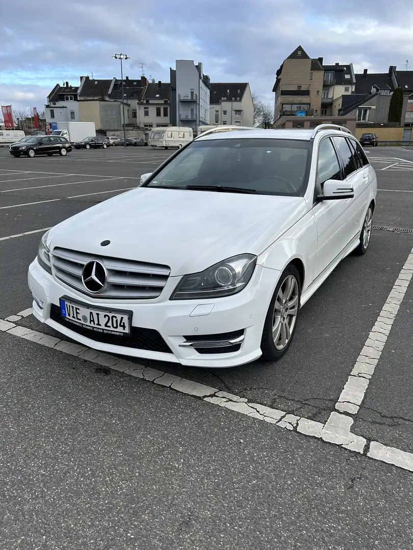 Mercedes-Benz C 300 4Matic AMG-Paket Weiß - 1