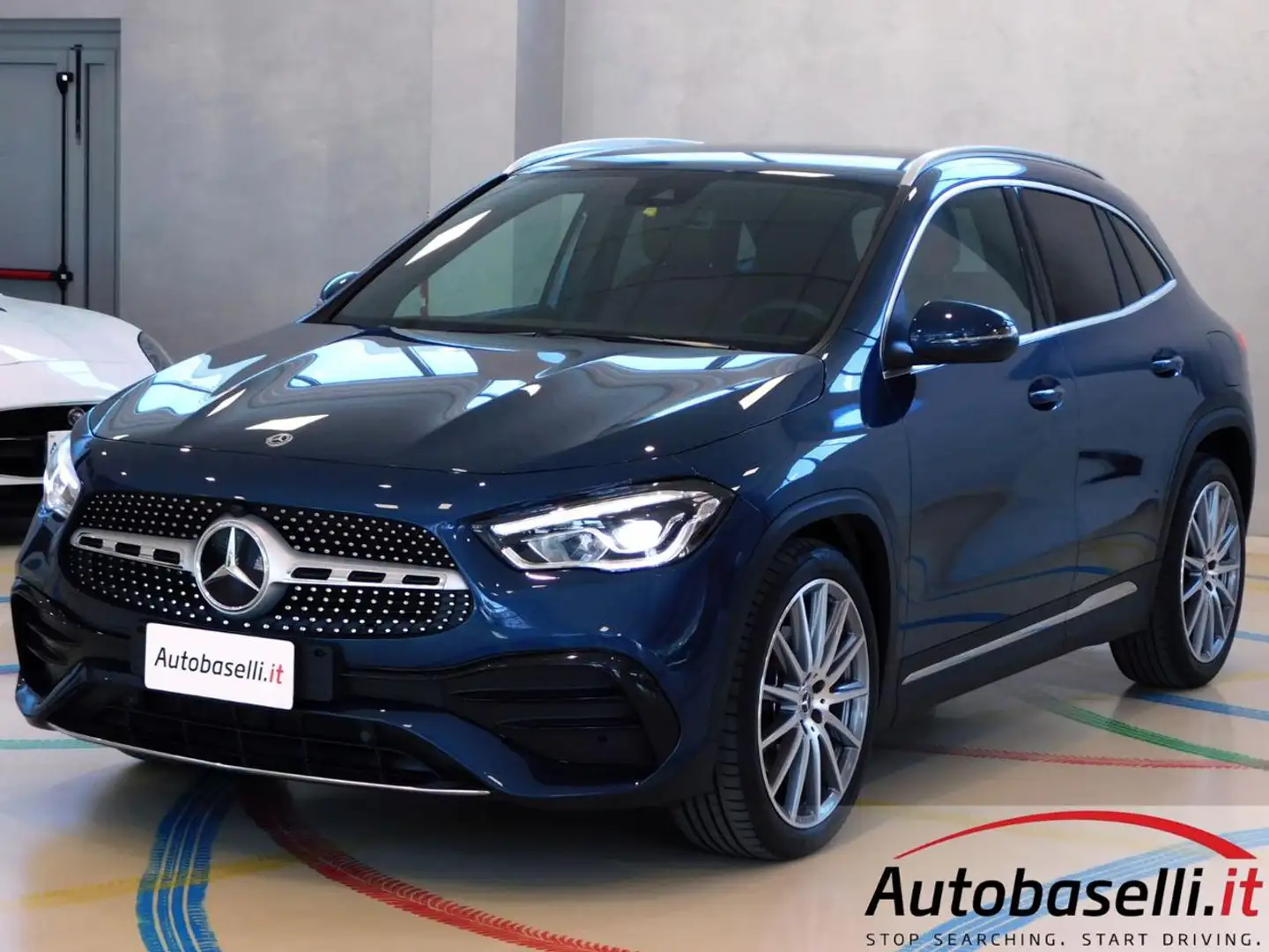 Mercedes-Benz GLA 200 D AUTOMATIC PREMIUM TECH-PACK AUTOMATICA 8G-DTC Blu/Azzurro - 1