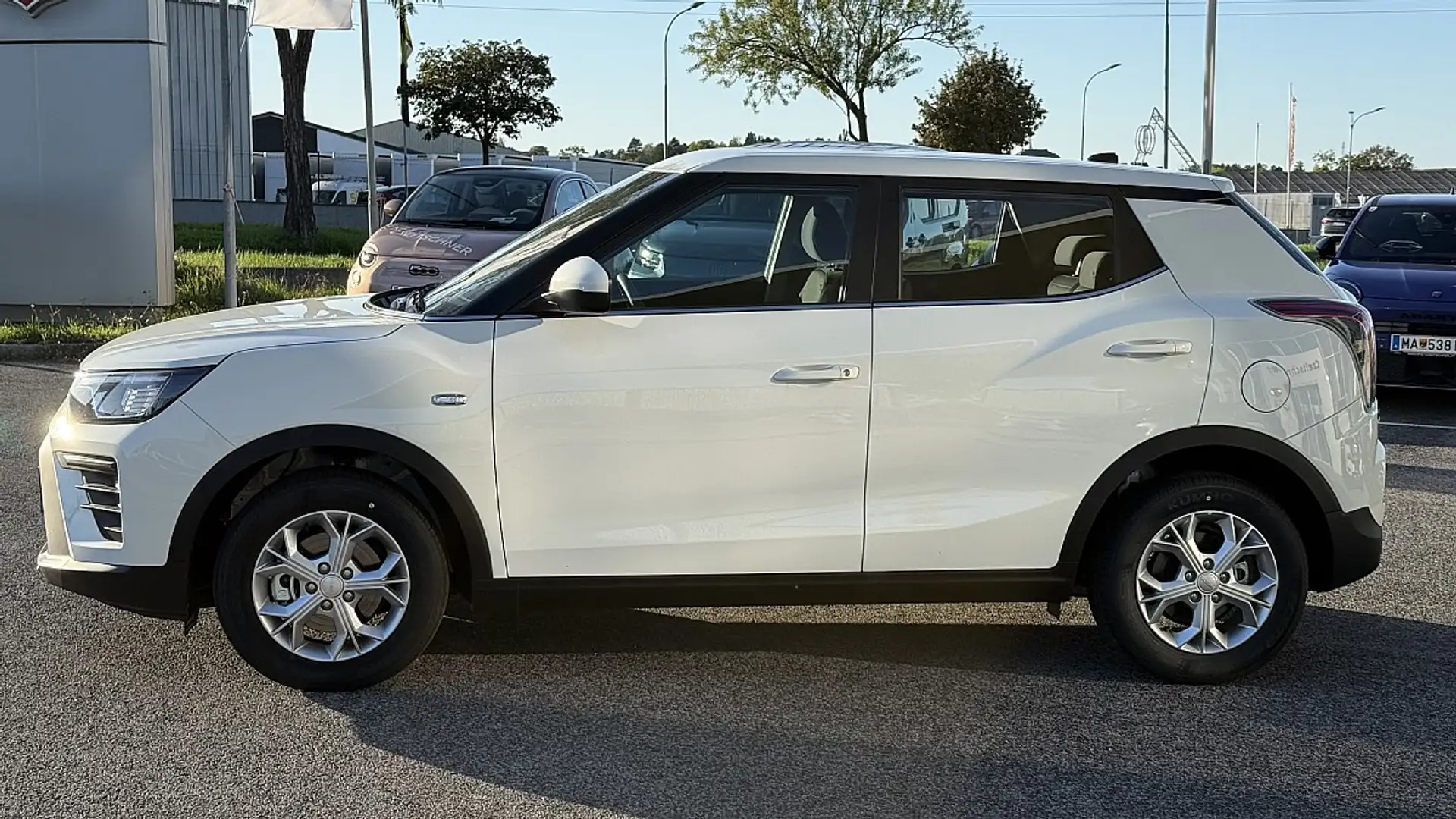 KGM Tivoli 1.5 GDI Style Weiß - 2