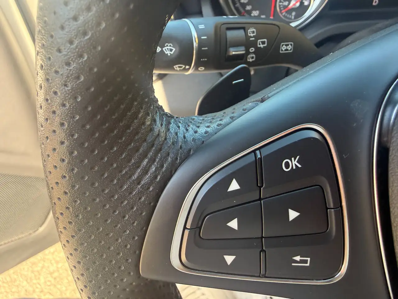 Mercedes-Benz GLA снимка Mercedes-Benz GLA