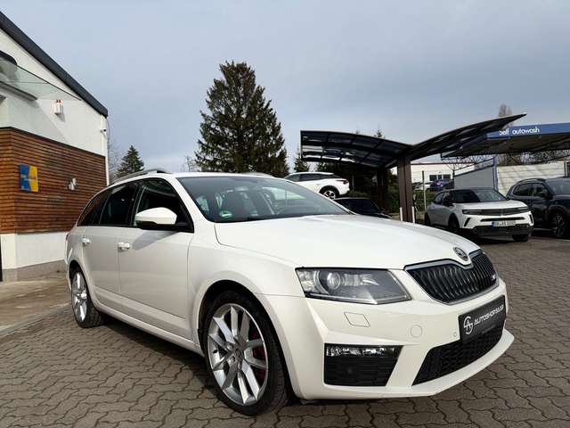 Skoda Octavia Combi RS Navi/Bi-Xenon/SHZ
