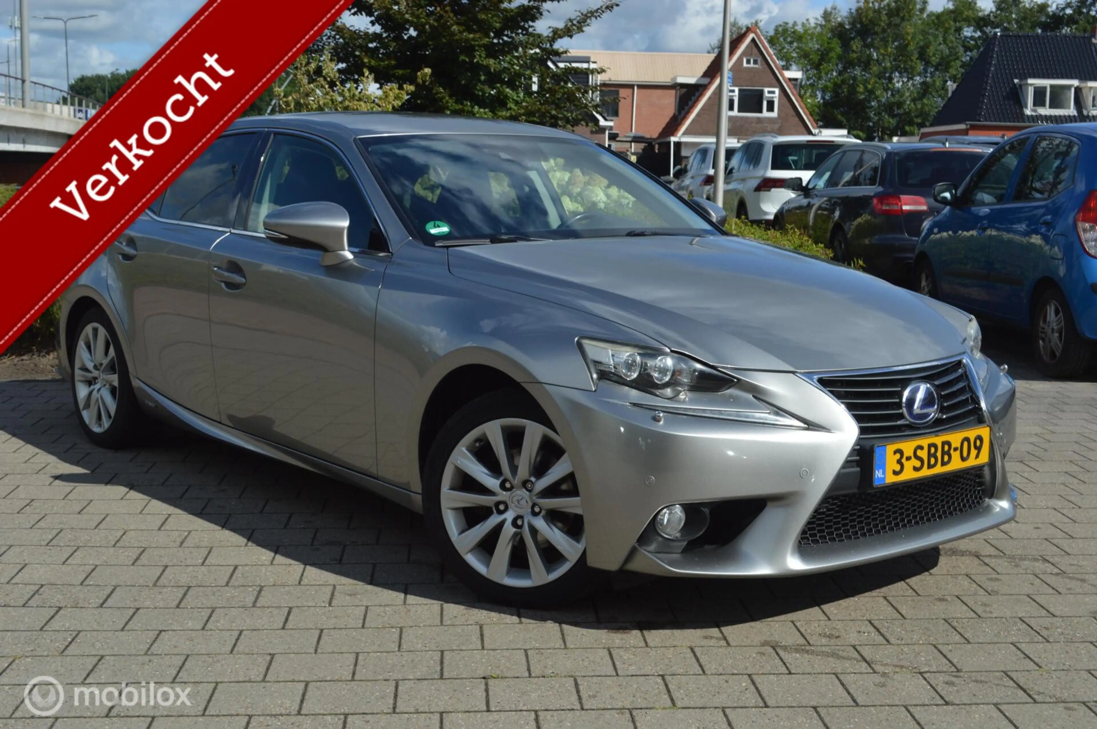 Lexus IS 300 300h First Edition