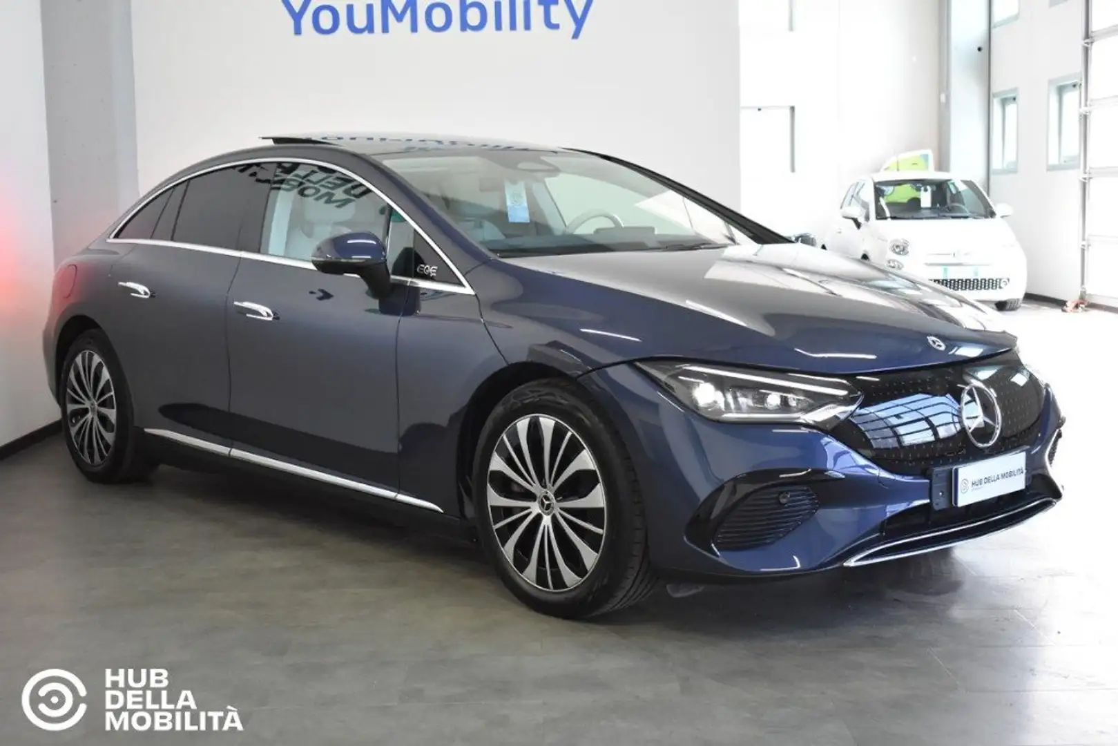 Mercedes-Benz EQE 350 350 4Matic Advanced Plus Blu/Azzurro - 2
