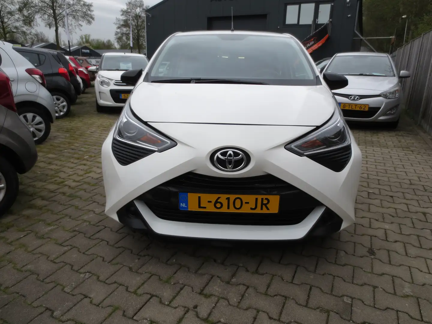 Toyota Aygo 1.0 VVT-i x-fun Carplay 2021 Blanco - 2
