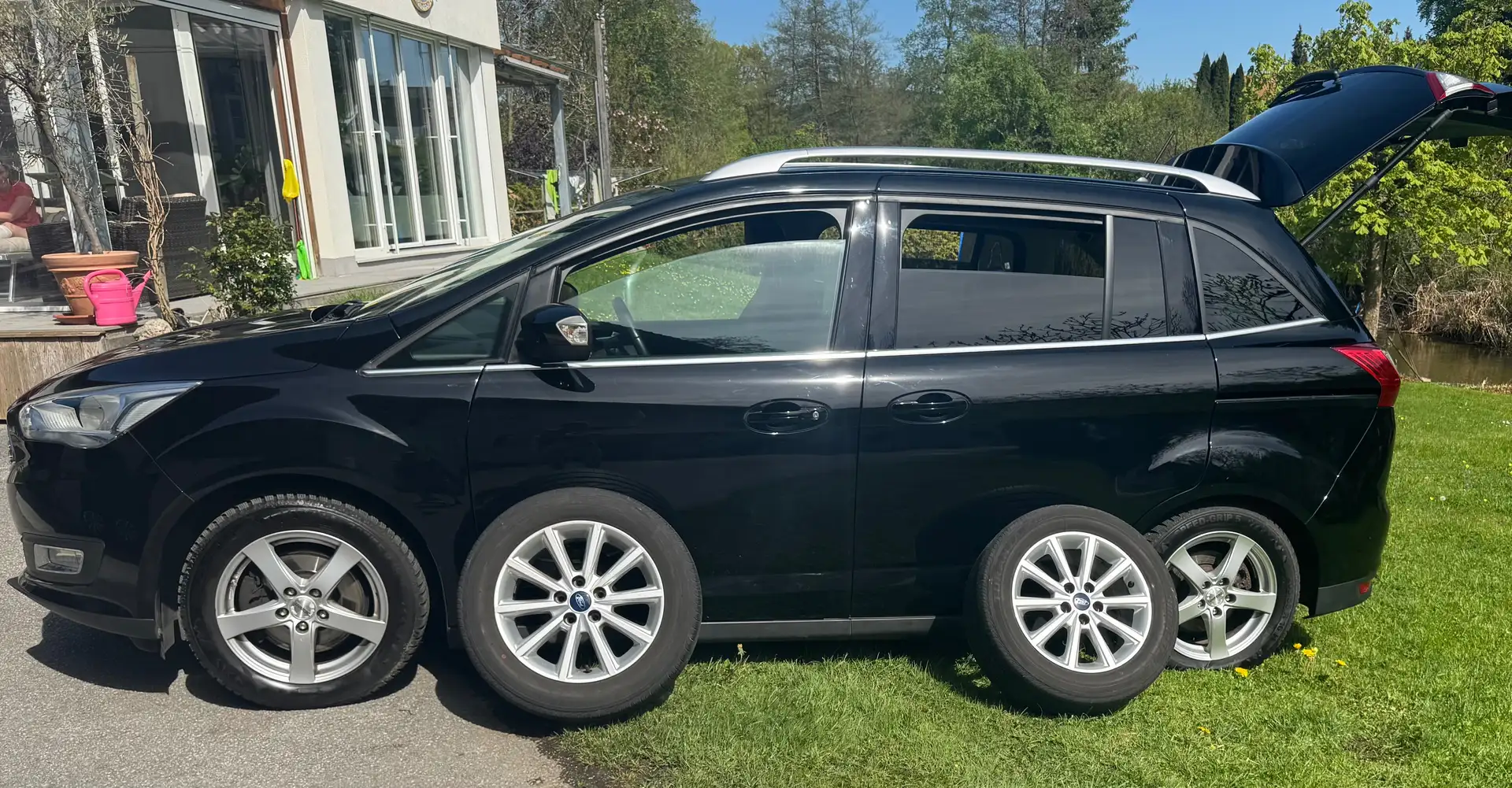 Ford C-Max Pickerl 5/26! Titanium X 1,0 EcoBoost S/S Schwarz - 1