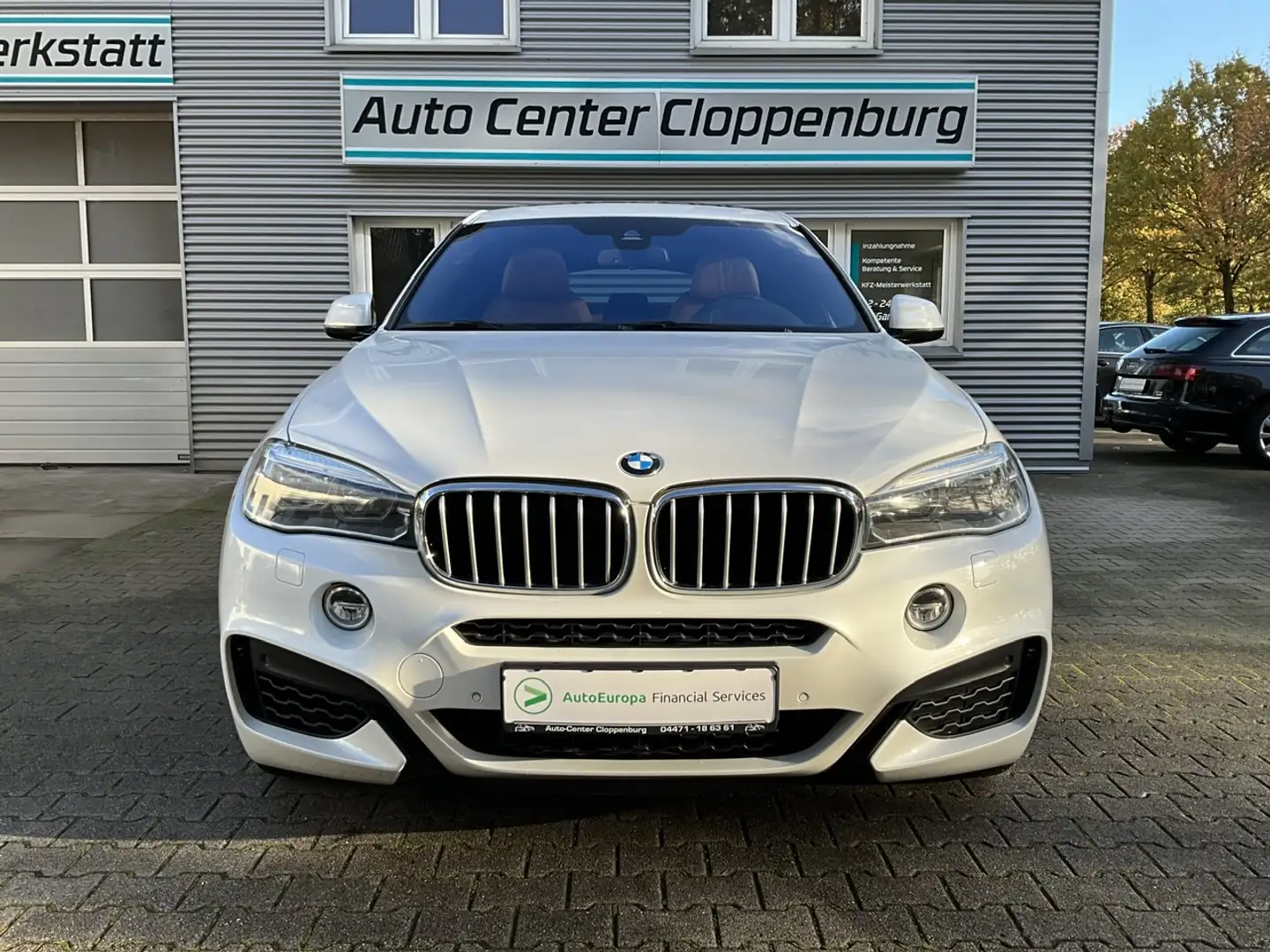 BMW X6 xDrive50i Sport-Automatic "M Sportpaket" Weiß - 2