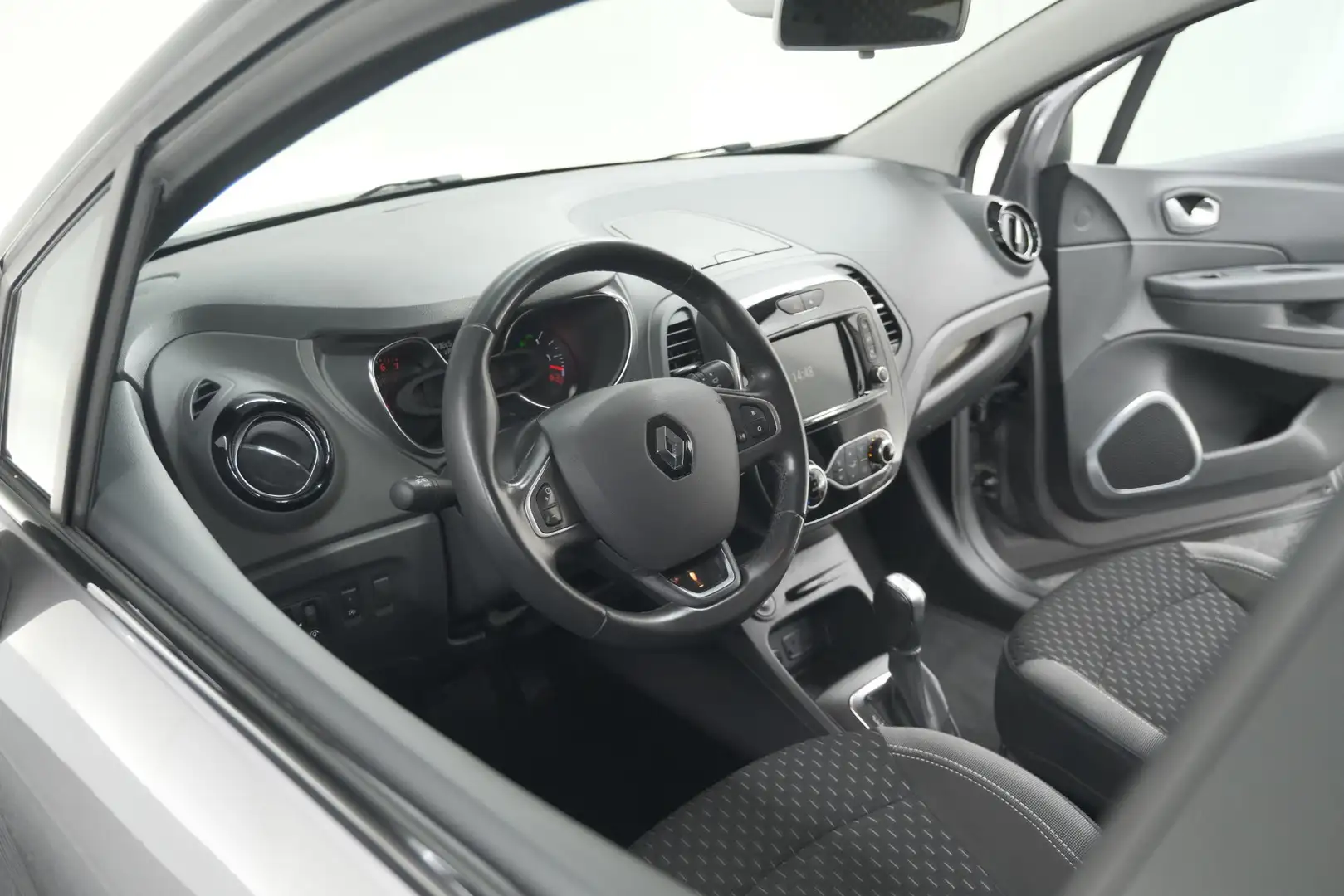 Renault Captur TCe 150 EDC Intens | Trekhaak | Camera | Dodehoekd Grijs - 2