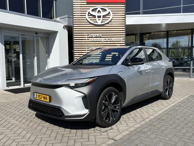 Toyota bZ4X BUSINESS 71KWH 3-FASE 150KW-LADEN NAVI KEYLESS APP