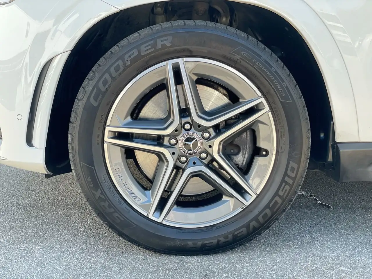 Mercedes-Benz GLE photo Mercedes-Benz GLE