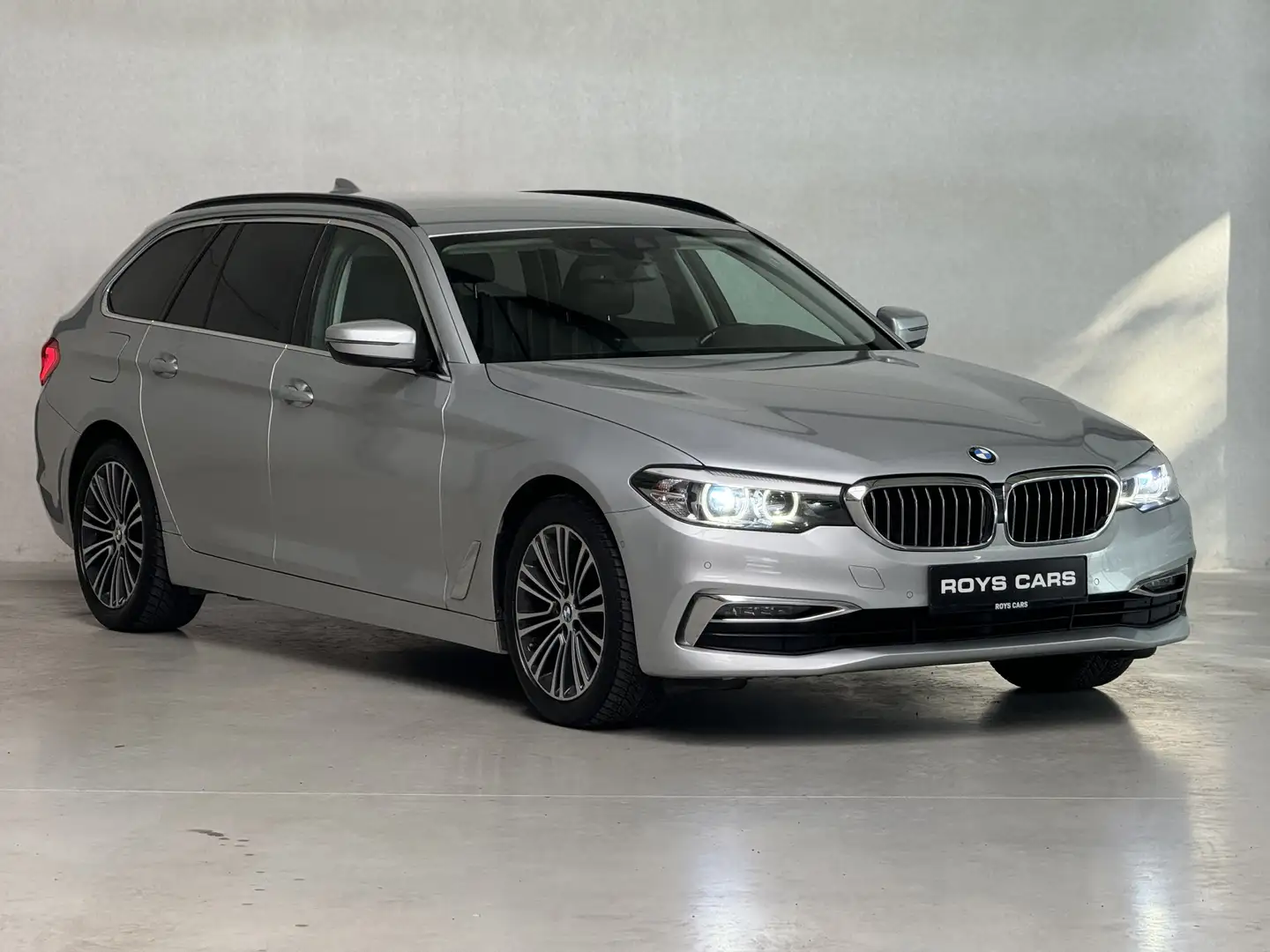 BMW 520 520d Touring Aut. Luxury Line - EXPORT Silver - 2