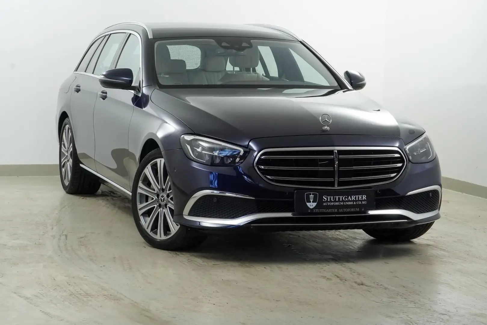 Mercedes-Benz E 450 4M Exclusive Distr Kamera Massage Burmeste Bleu - 1