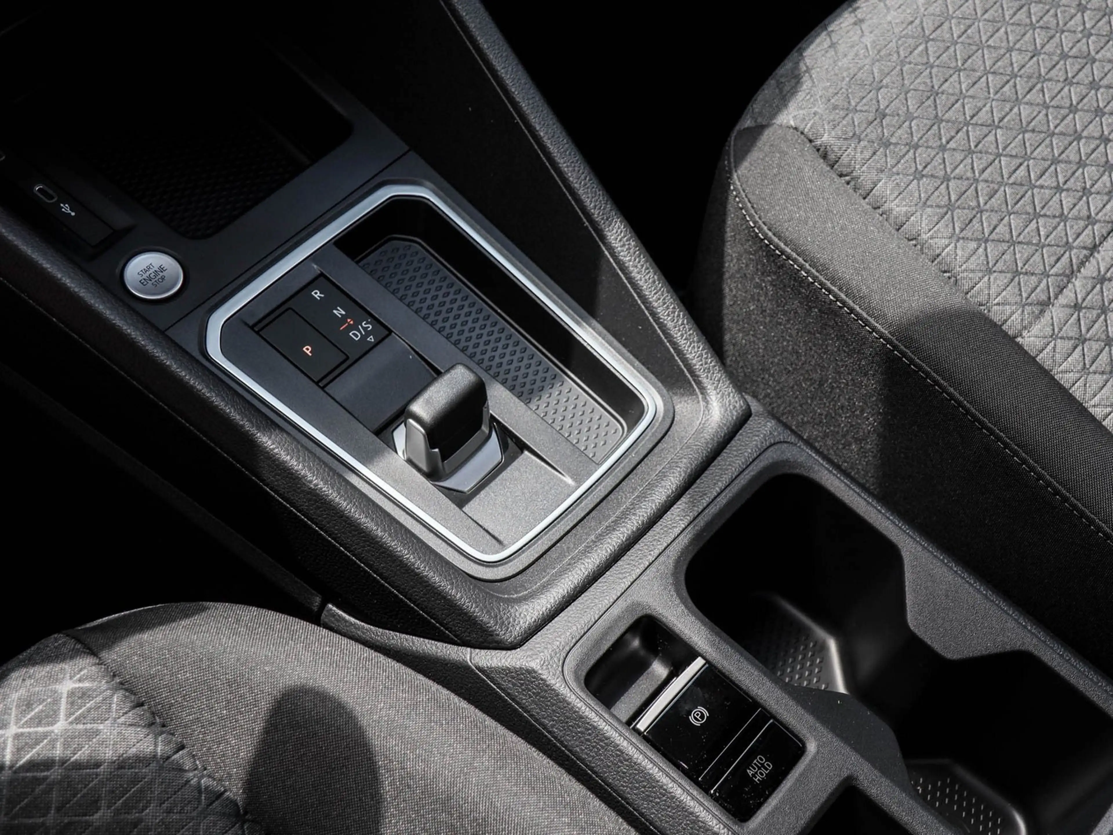 Ford Grand Tourneo Connect Titanium Vorrüstung Rollstuhlausbau — photo 10
