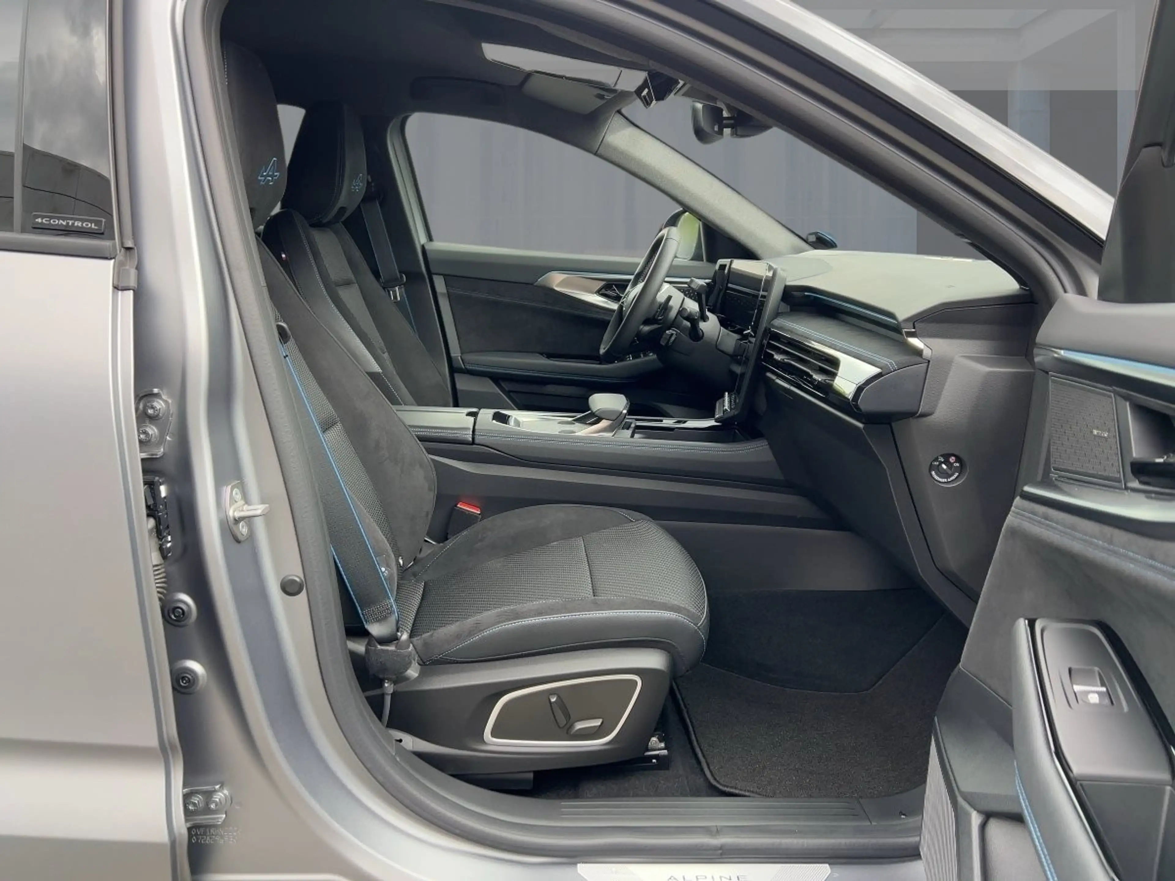 Renault Austral ICONIC ESPRIT ALPINE E-TECH HYBRID 200 MatrixLED/HarmannKardon — photo 8
