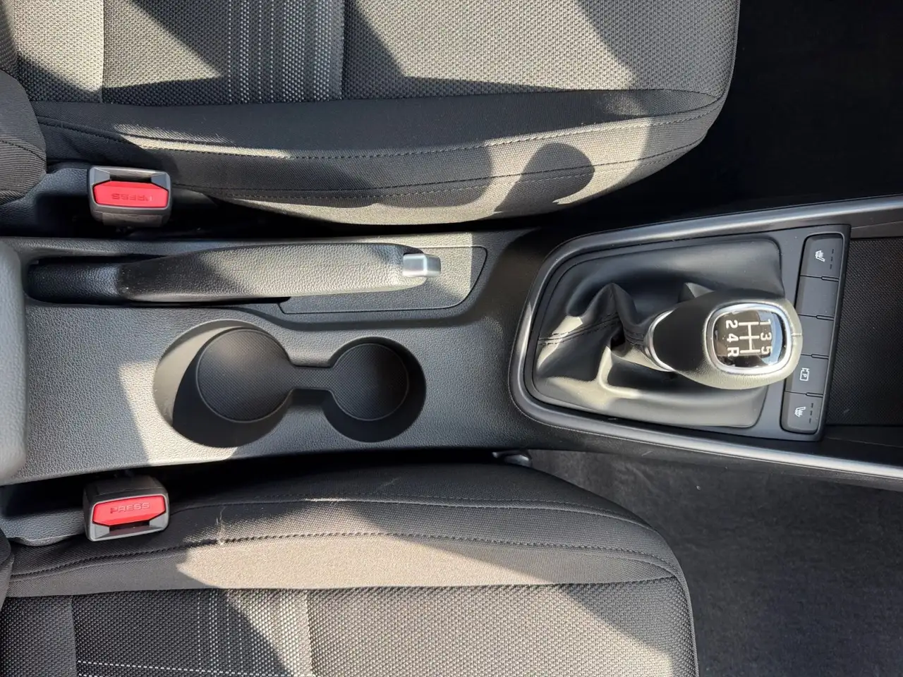 Hyundai i20 1.2 MPI Comfort Lichtpaket, миниатюра 15