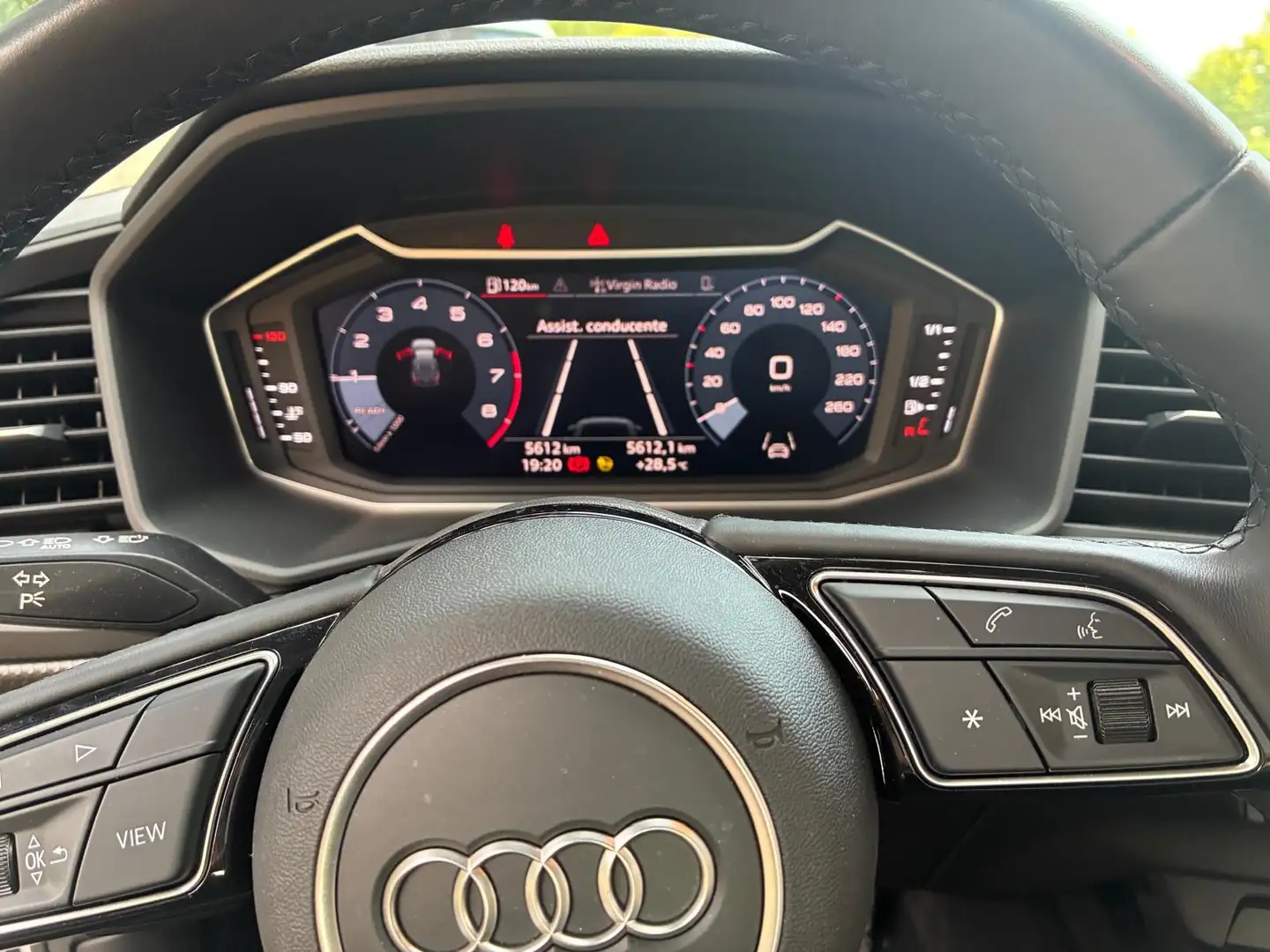 Audi A1 A1 allstreet 30 1.0 tfsi Business 110cv Bianco - 1