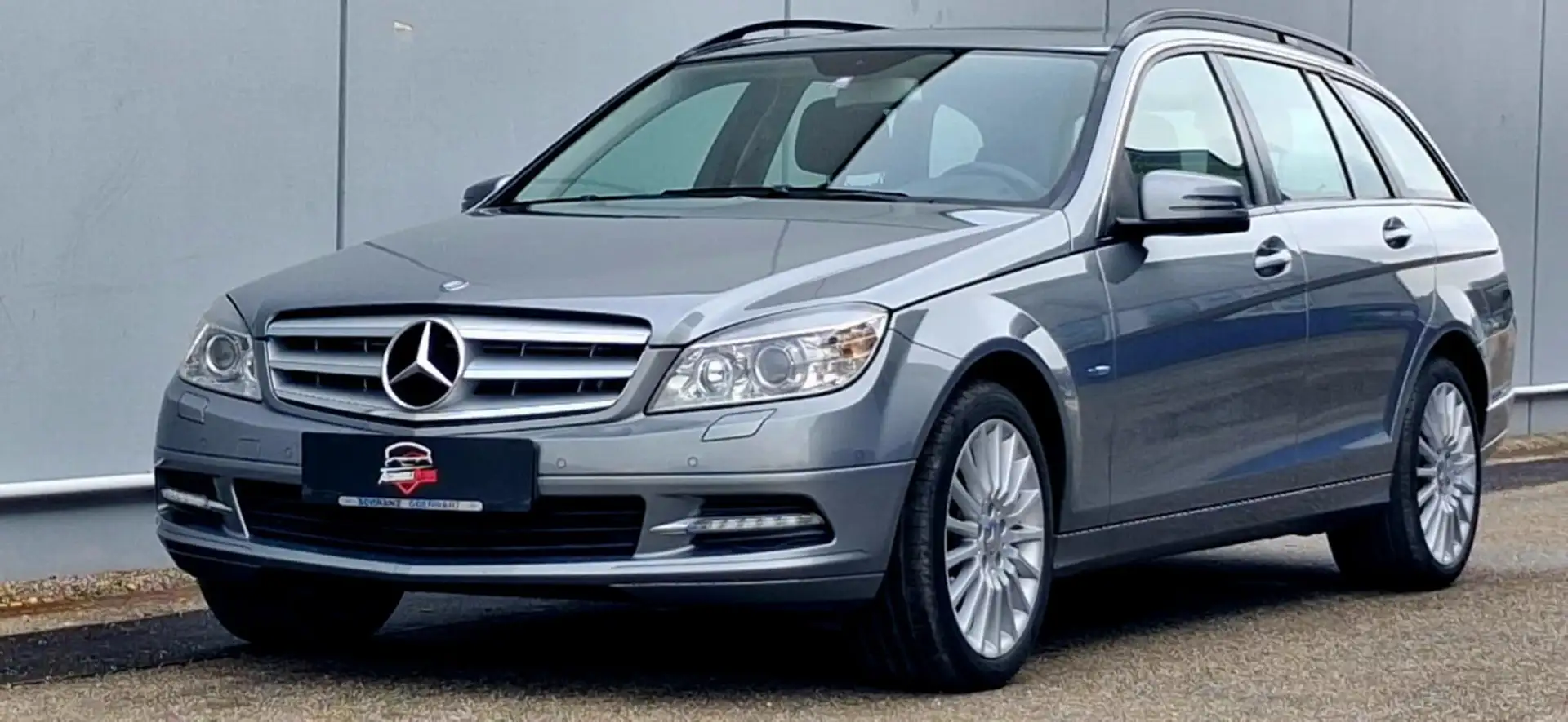 Mercedes-Benz C 180 T Classic BlueEfficiency CDI Aut. Pickerl 10/2026 Grau - 1