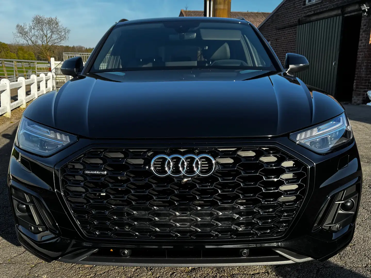 Audi Q5 Q5 40 TDI Sportbk quattro S tronic S line business Zwart - 1