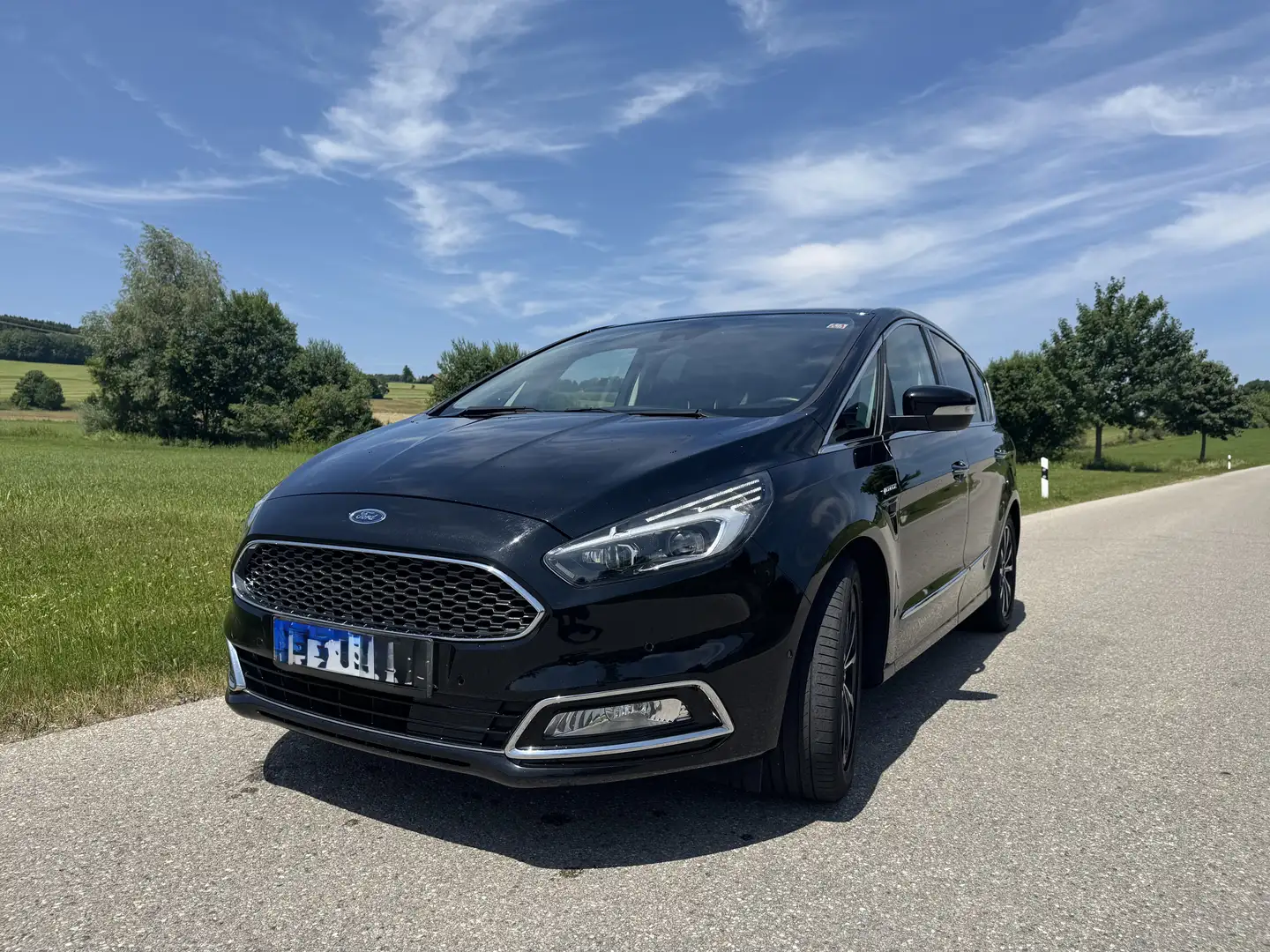 Ford S-Max Vignale 7 Sitze/Leder/AHK/LED/Kamera Schwarz - 1