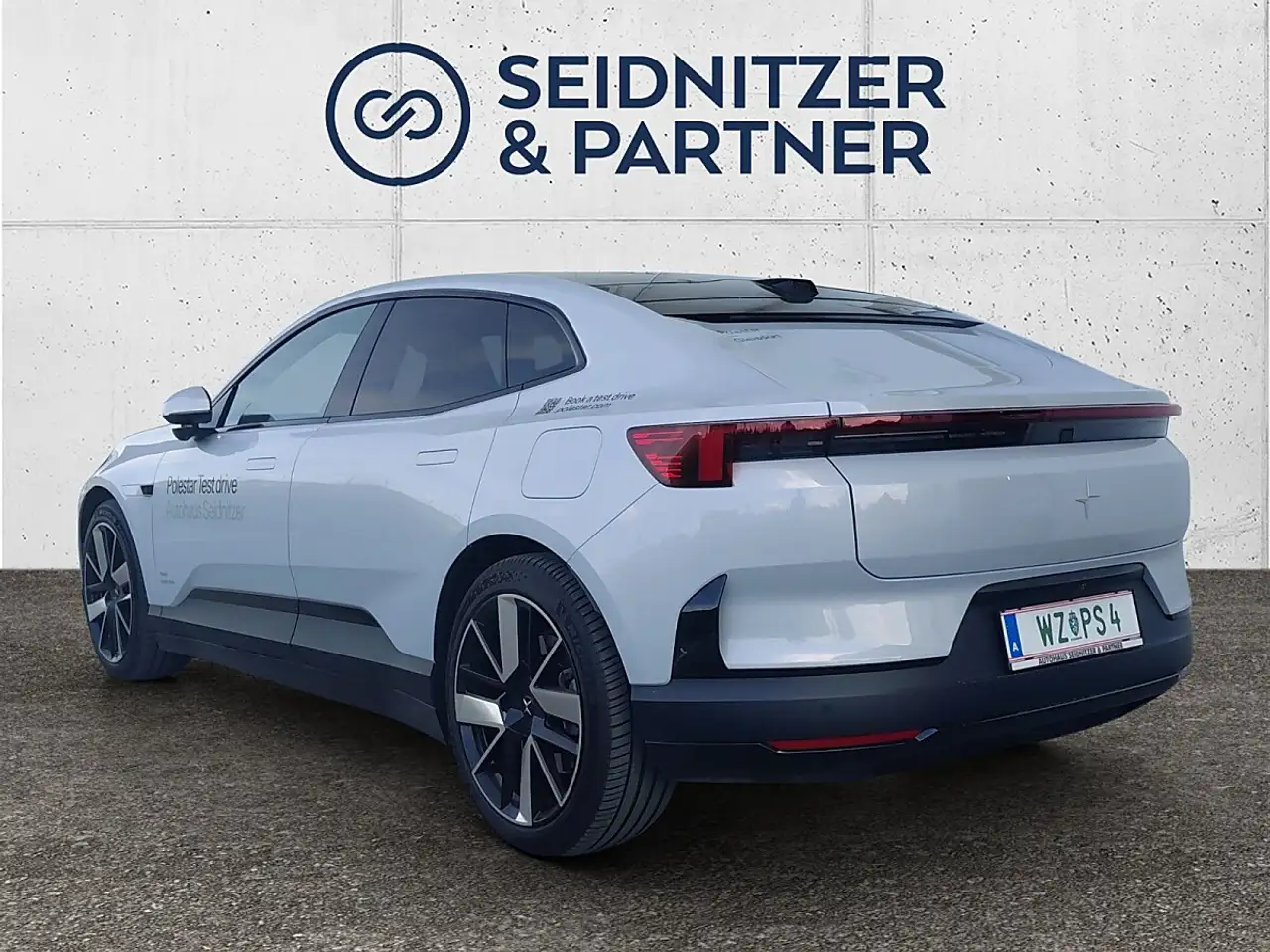 Polestar 4 2026
