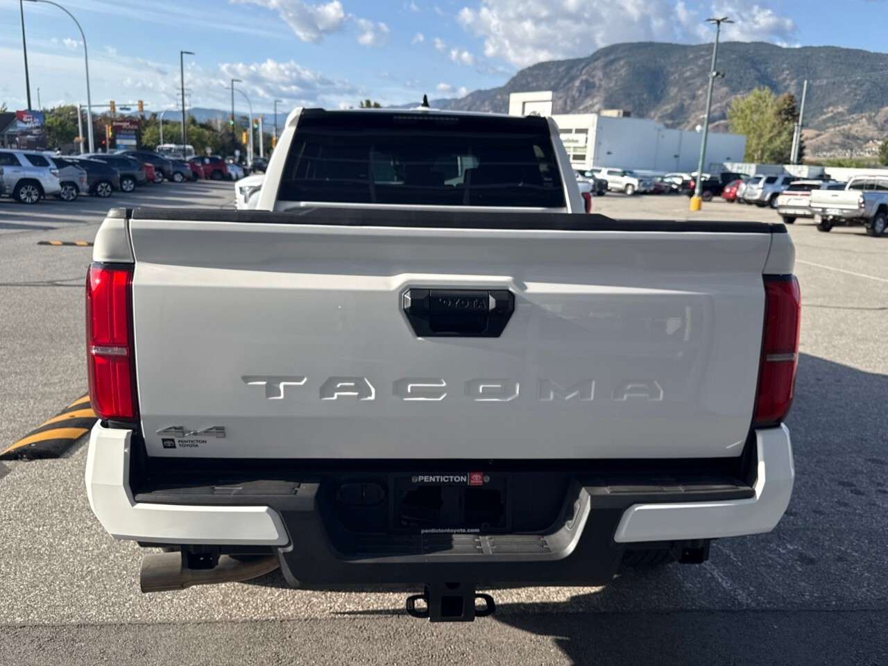 2026 Toyota Tacoma 4x4 Double Cab Auto — снимка 1