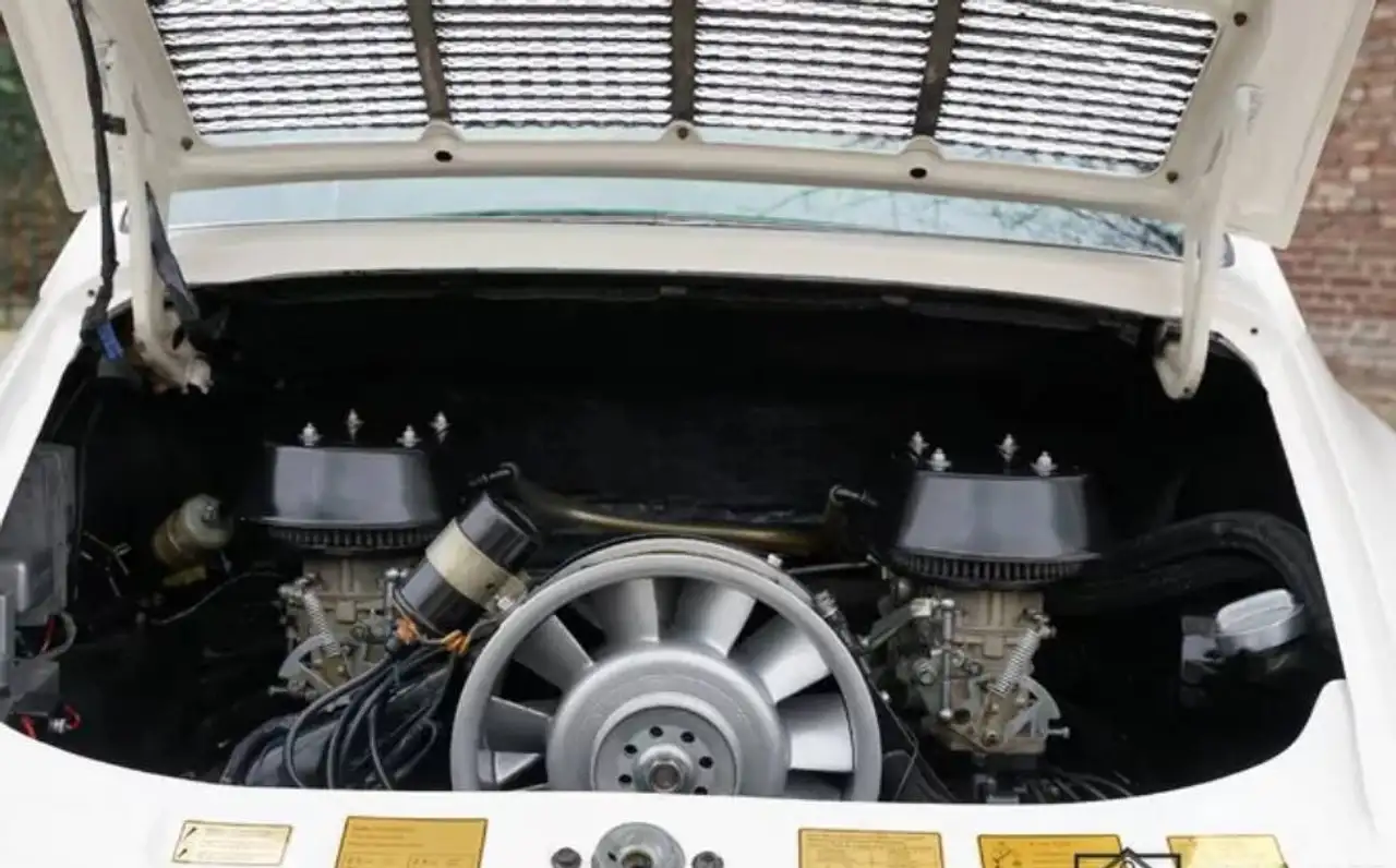 Porsche 911 2.2 T, foto 4