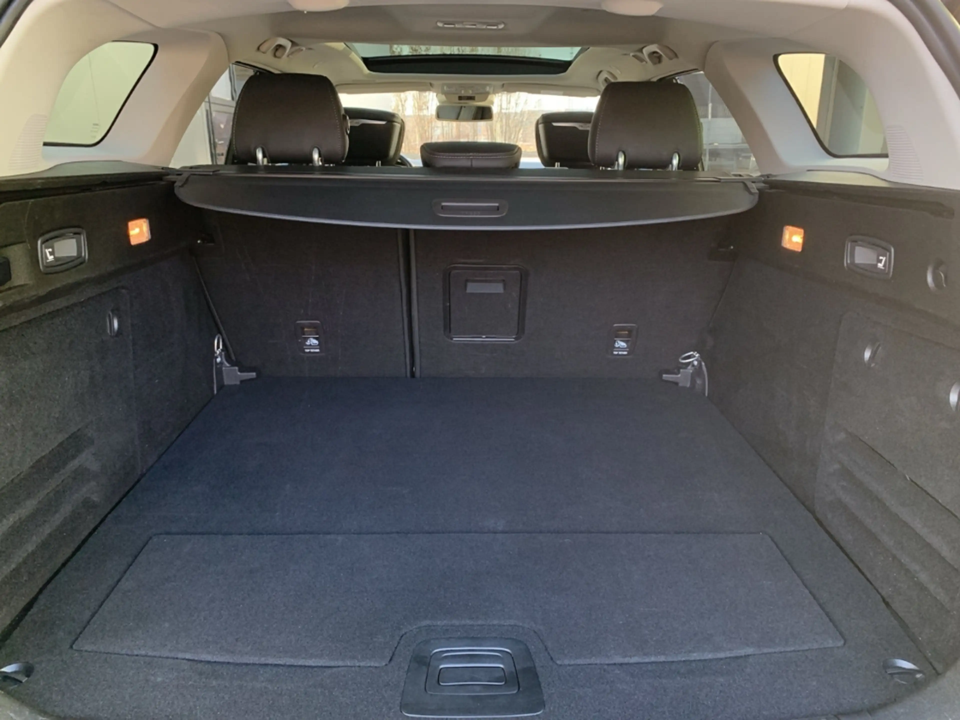 Renault Talisman GRANDTOUR 2.0 DCI INITIALE PARIS Initiale Paris PA — photo 12