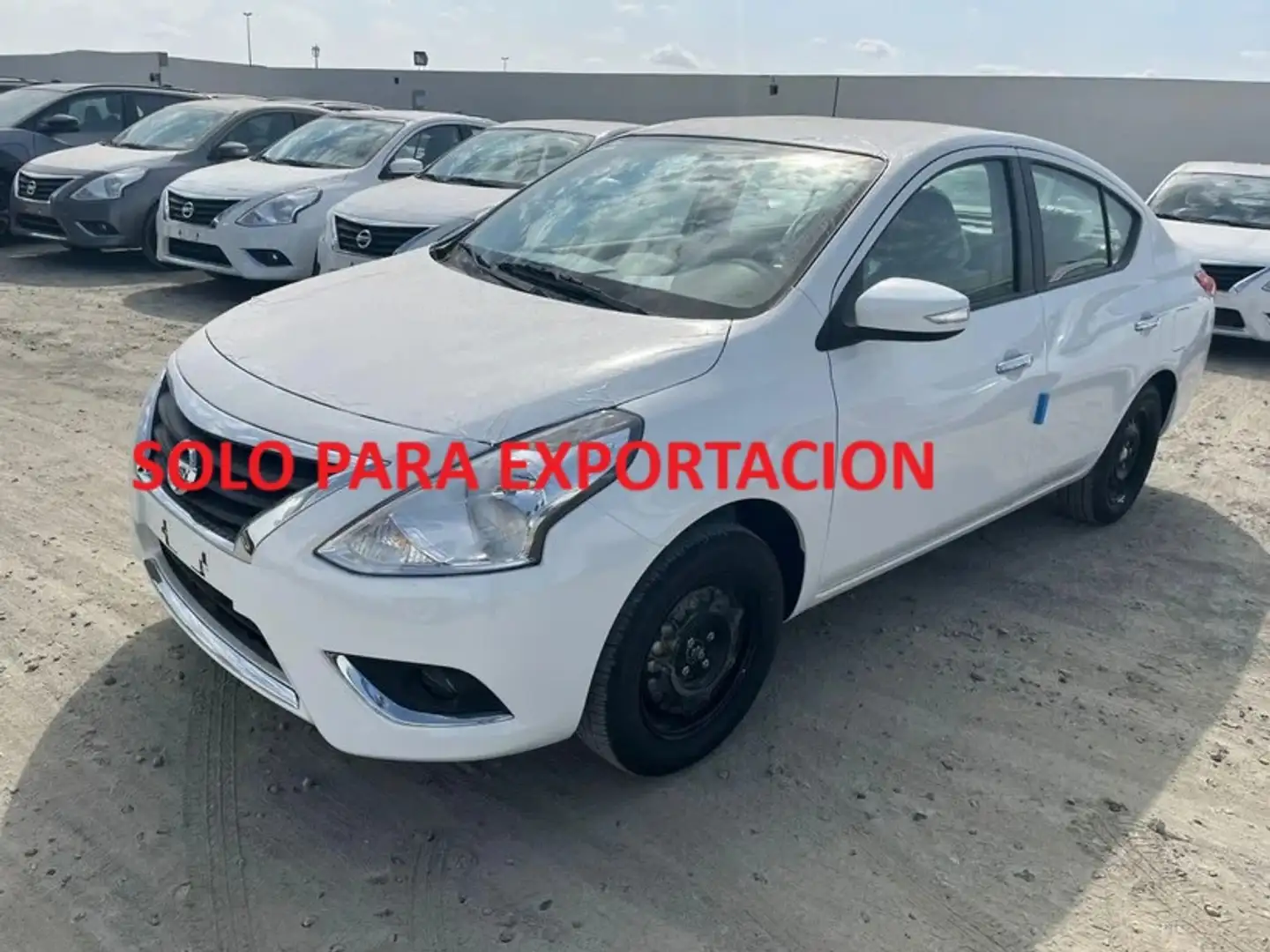 Nissan Micra Berlina Automático de 4 Puertas Blanco - 1