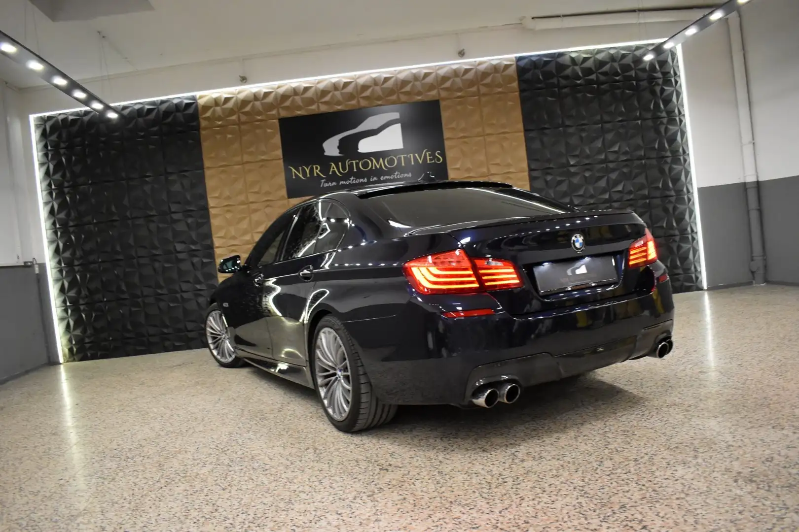 BMW 528 i LCI M-PAKET, AC SCHNITZER, 5xCAM, SOFT CLOSE,H&K Fekete - 2