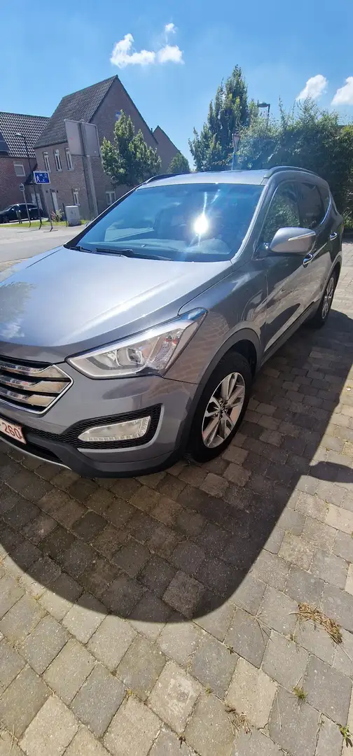 Hyundai SANTA FE 2.0 CRDi 4WD Executive - 2