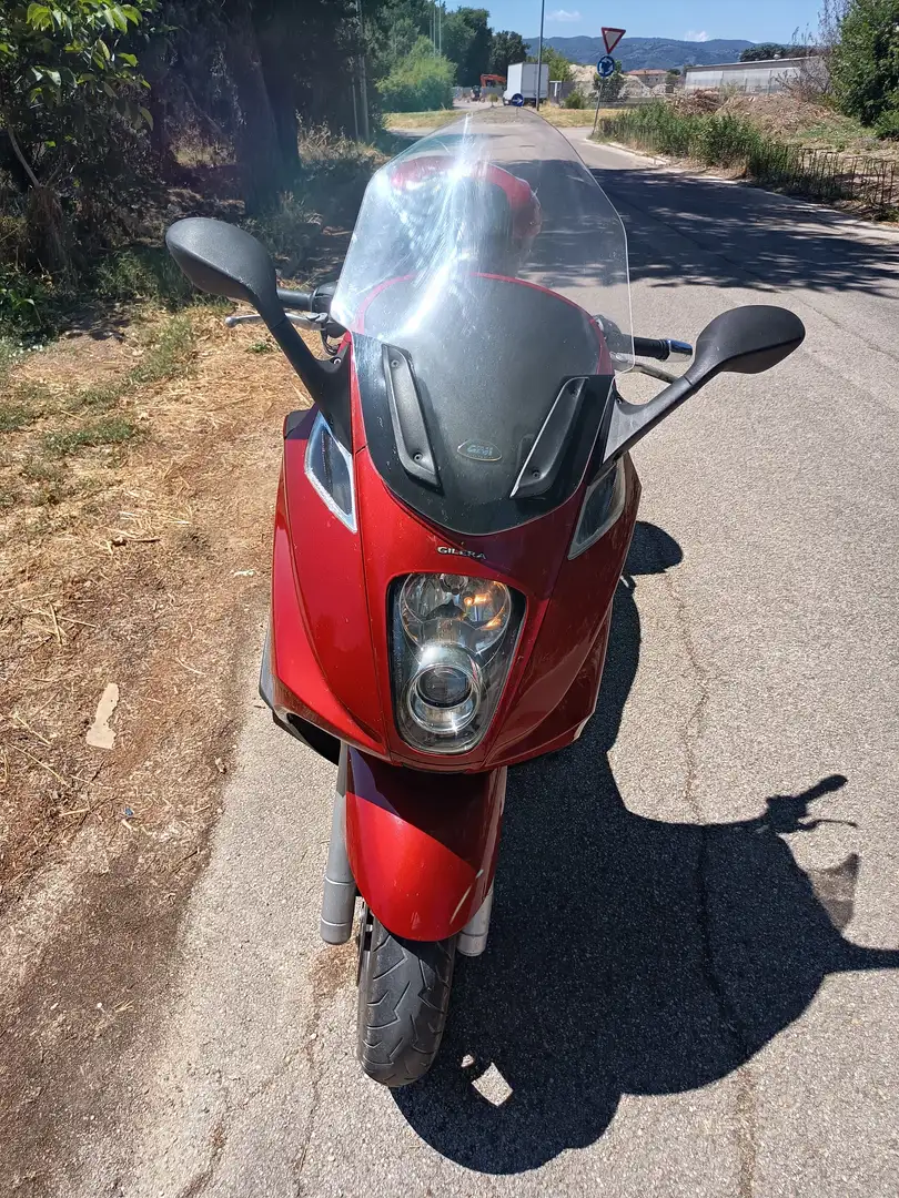 Gilera GP 800 - 1